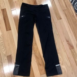 LuLulemon, size 6, Capri